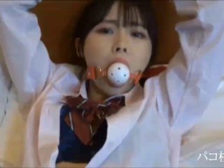 美丽妈妈绿帽让妻子趴着接受绿主受精