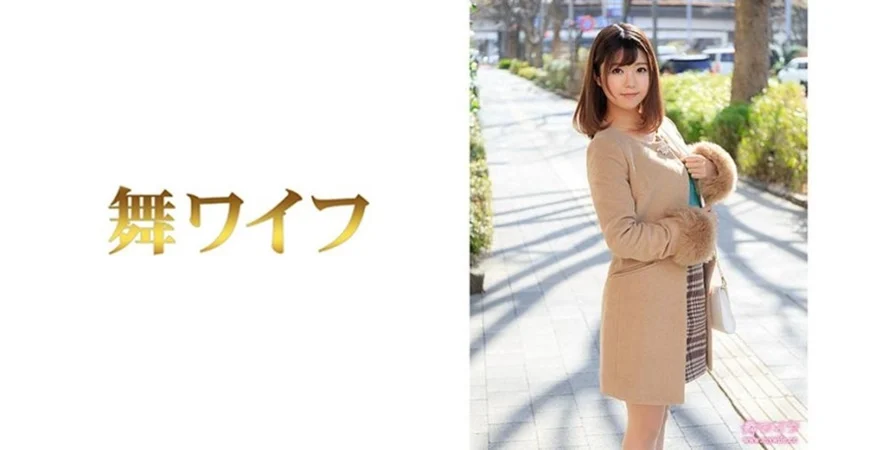 5个男人和一个女人Dalny Marga的群交和口爆